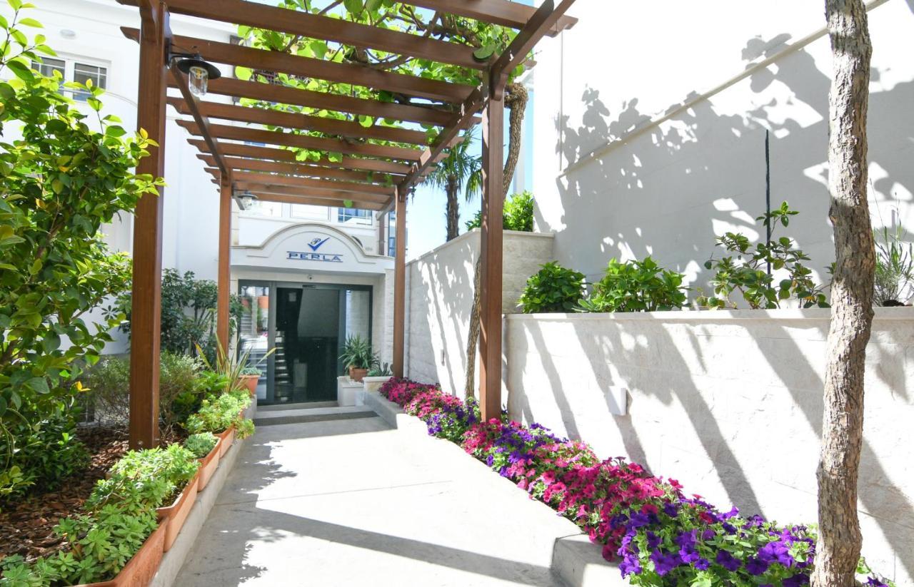 Hotel Perla تْشيرسيك نوفي المظهر الخارجي الصورة